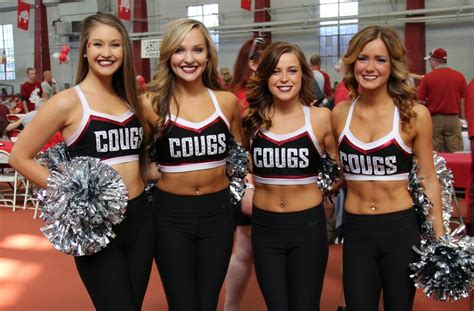 hot cheerleaders college|College football cheerleaders in images